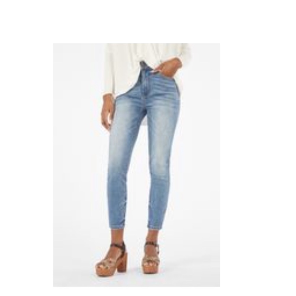 High waist skinny jeans. Size 29